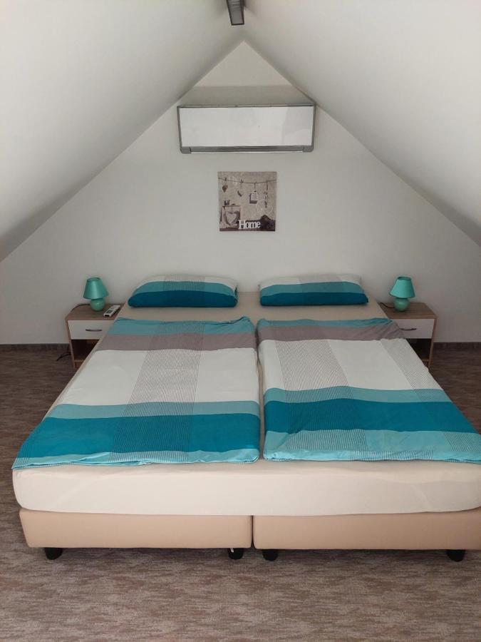 Pol-Lak Apartment Szolosgyorok Bagian luar foto